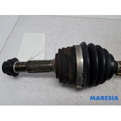 Peugeot - 108 - Antriebswelle links vorne