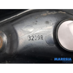 Peugeot - 108 - Querlenker unten rechts vorne