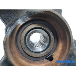 Peugeot - 108 - Fusee rechts-voor