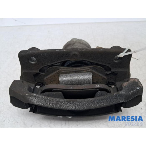 Peugeot - 108 - Bremszange links vorne