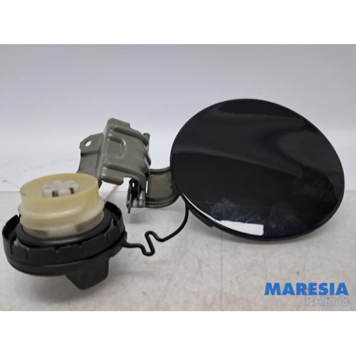 Peugeot - 108 - Tankklappe