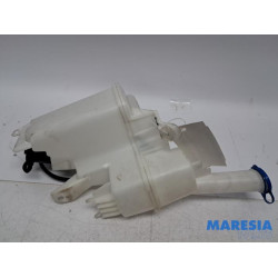 Peugeot - 108 - Scheibensprühertank vorne