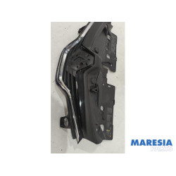 Renault - Captur - Calandre