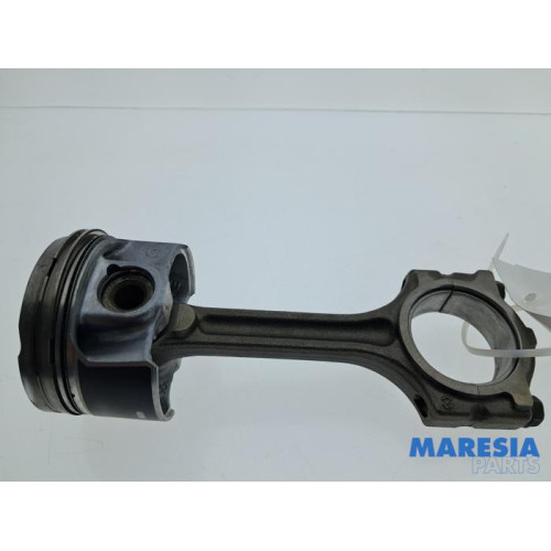 Renault - Captur - Pleuelstange