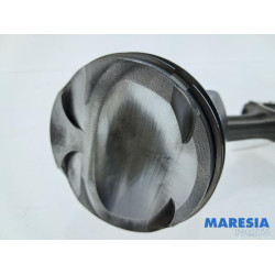 Renault - Captur - Drijfstang