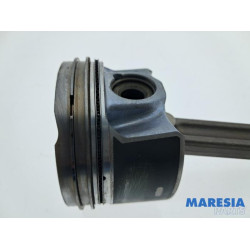 Renault - Captur - Drijfstang