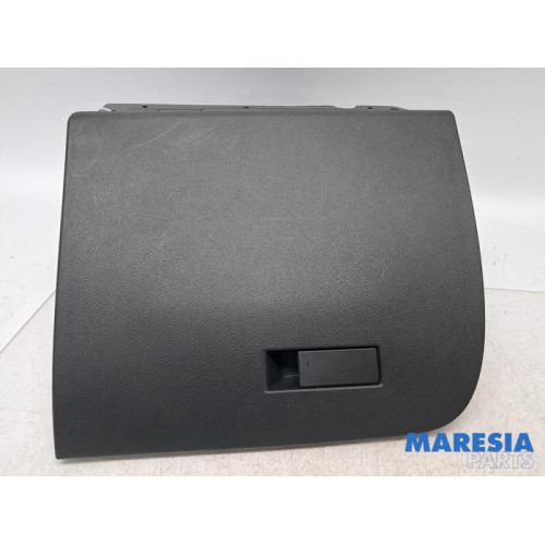 Opel - Mokka - Dashboardkastje