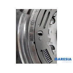 Renault - Captur - Schwungrad