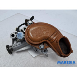 Renault - Captur - Oil pump