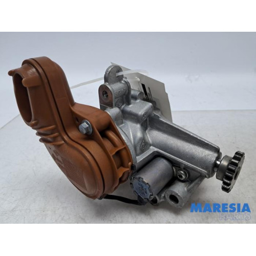 Renault - Captur - Oil pump