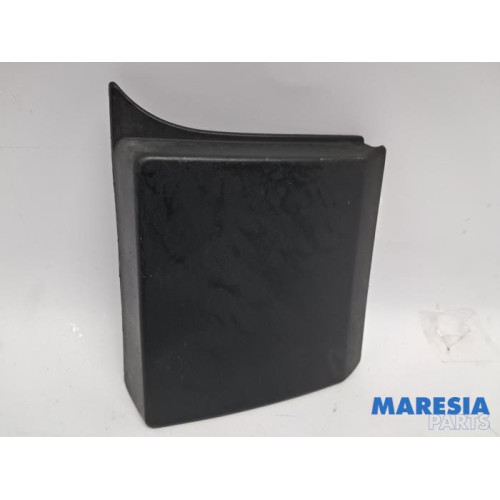 Renault - Trafic - Decorative strip