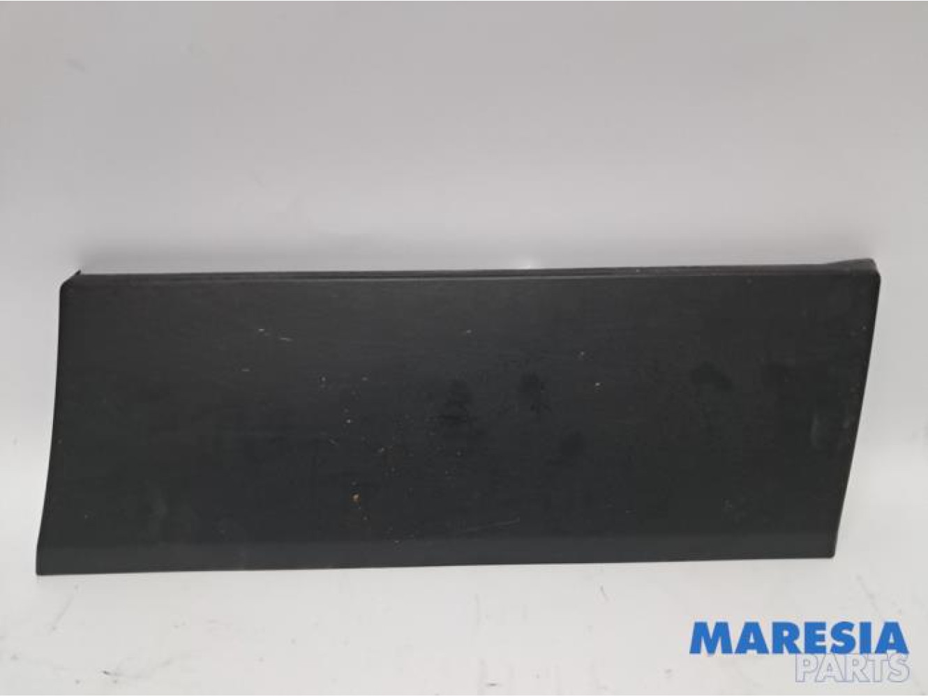 Renault - Trafic - Decorative strip