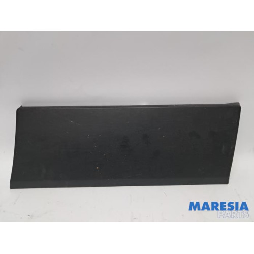 Renault - Trafic - Decorative strip