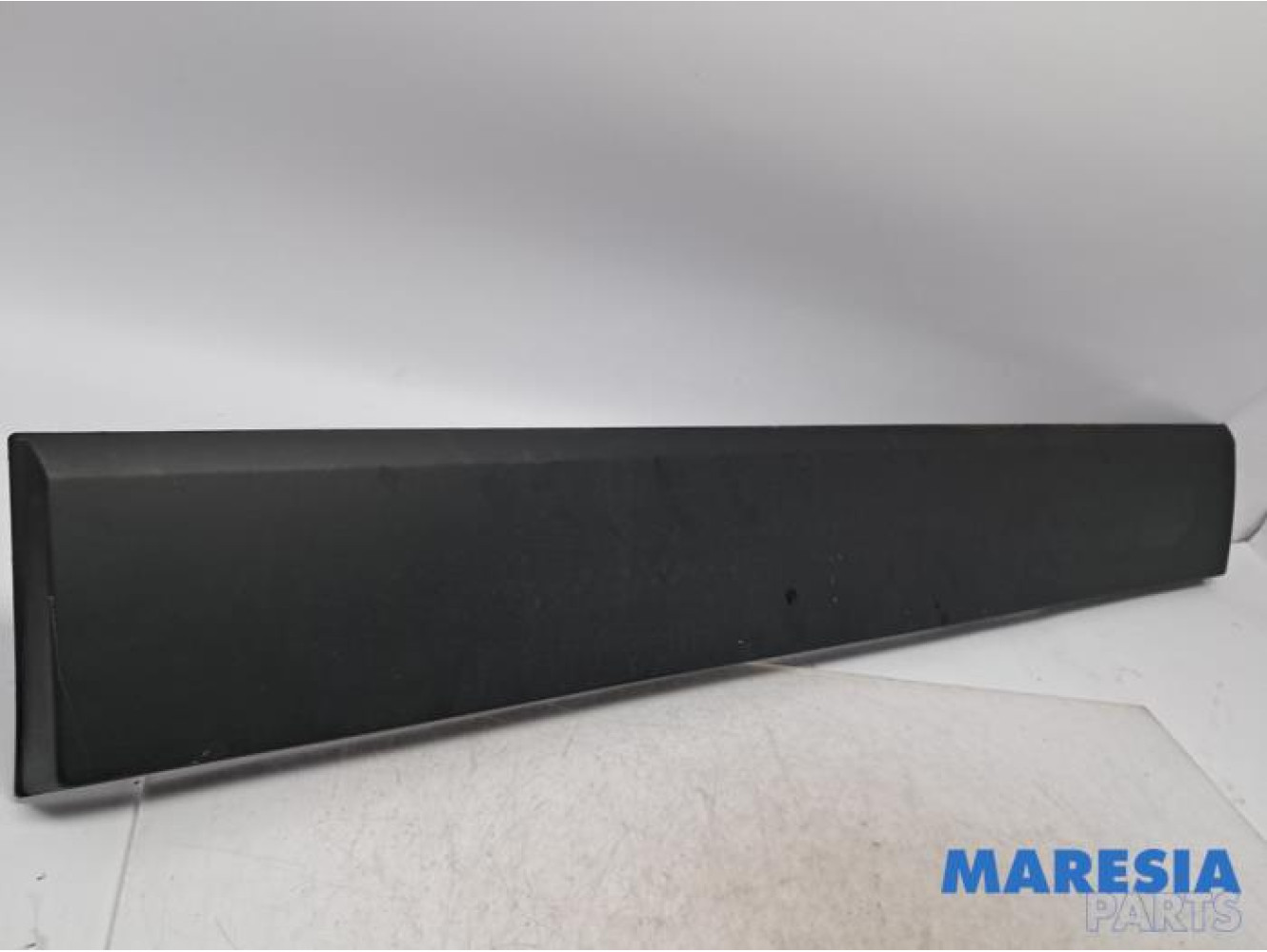 Renault - Trafic - Decorative strip