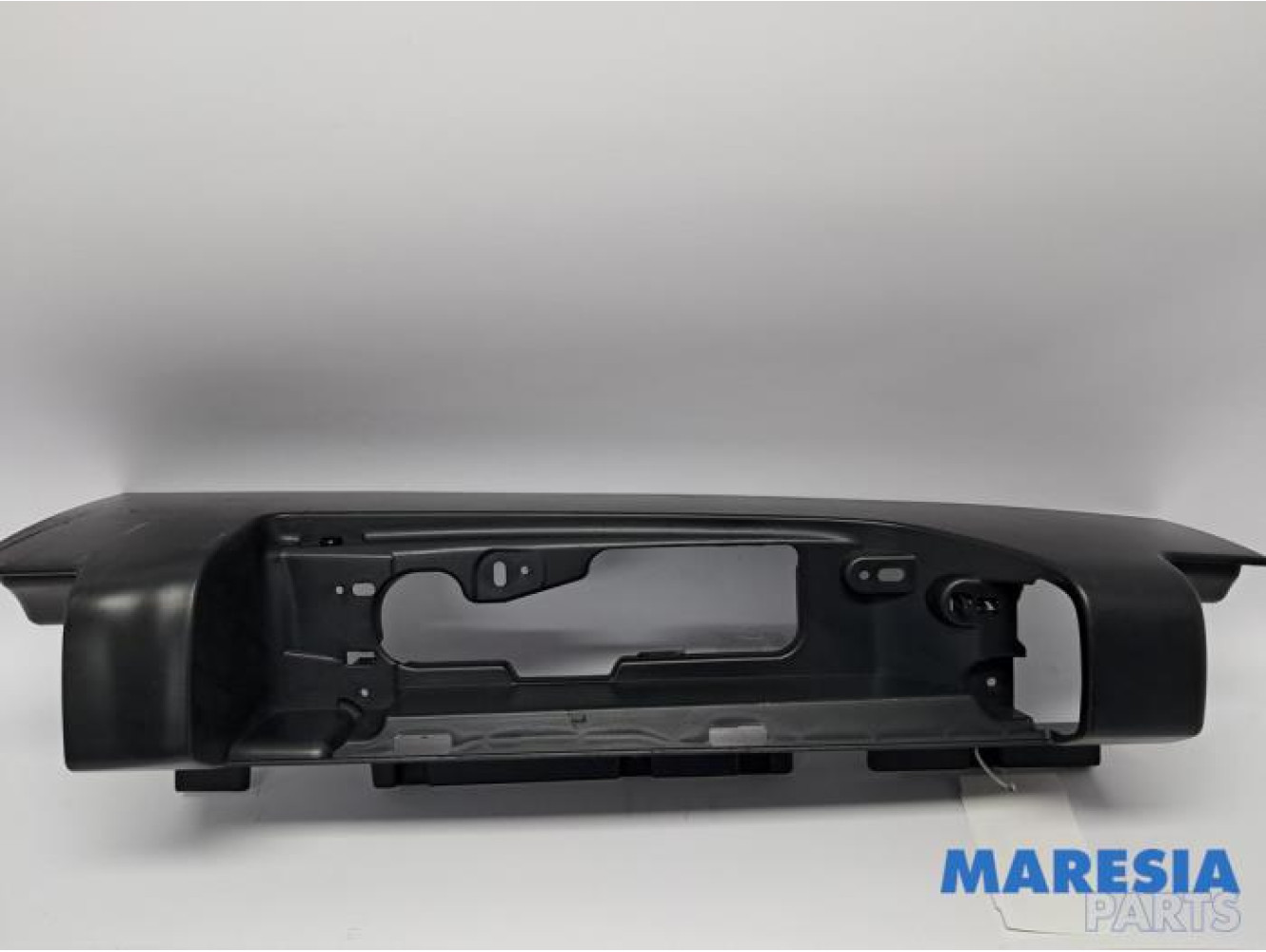 Renault - Trafic - Bord feu arrière gauche