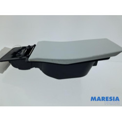 Renault - Trafic - Tank Klep