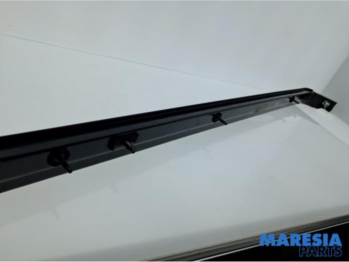 Renault - Trafic - Rail porte coulissante droite