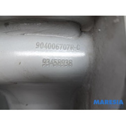 Renault - Trafic - Scharnier deur rechts-achter