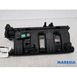 Renault - Captur - Intake manifold