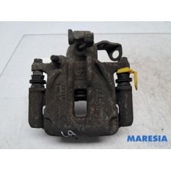 Renault - Trafic - Remklauw (Tang) links-achter
