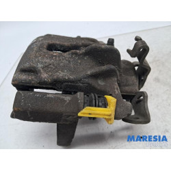 Renault - Trafic - Remklauw (Tang) links-achter
