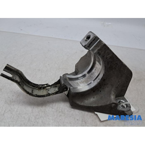 Renault - Captur - Motorsteun