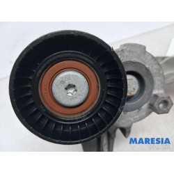 Renault - Captur - Dynamosteun boven