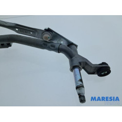 Renault - Trafic - Wiper mechanism
