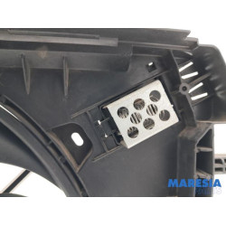 Renault - Captur - Kühlgebläse Motor