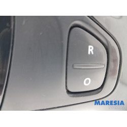 Renault - Captur - Steering wheel