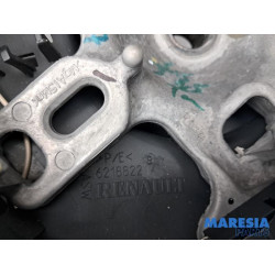 Renault - Captur - Steering wheel