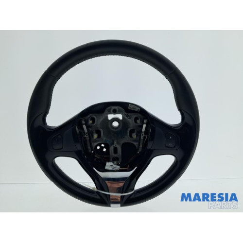 Renault - Captur - Lenkrad