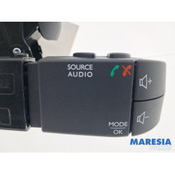 Renault - Captur - Kombischalter Lenksäule