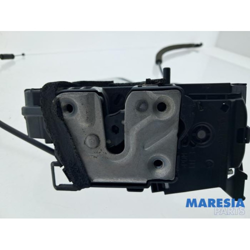 Renault - Captur - Deurslot Mechaniek 4Deurs links-achter