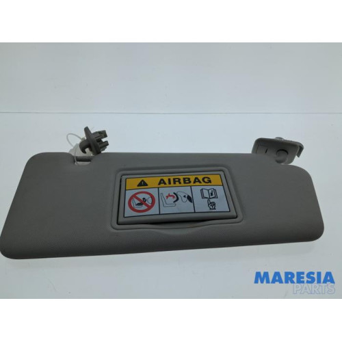 Renault - Captur - Sonnenblende