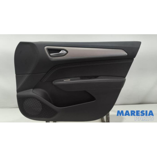 Renault - Arkana - Türverkleidung 4-türig rechts vorne