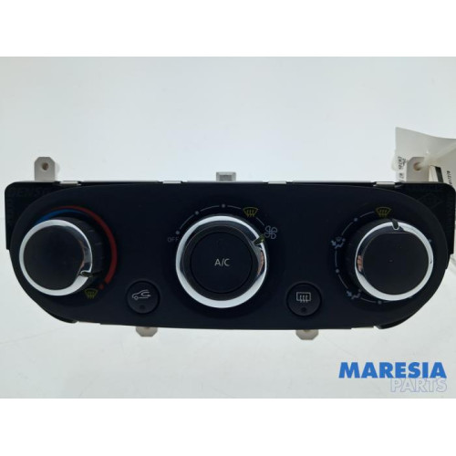 Renault - Captur - Panneau de commandes chauffage