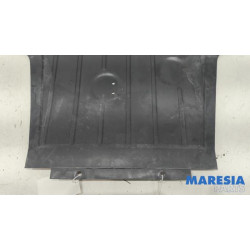 Renault - Captur - Engine protection panel