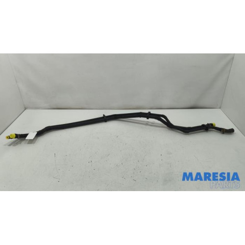 Renault - Twingo - Water pipe