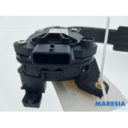 Renault - Captur - Gaspedal