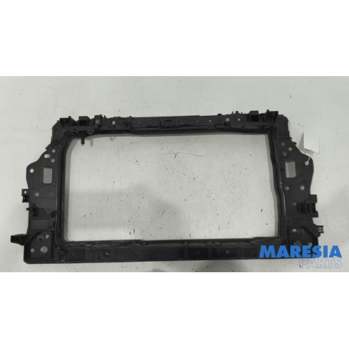 Renault - Arkana - Vorderwand