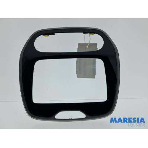 Renault - Captur - Radioblende