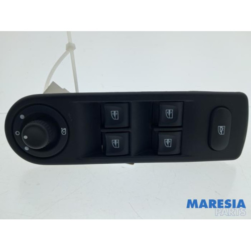 Renault - Captur - Kombischalter Fenster