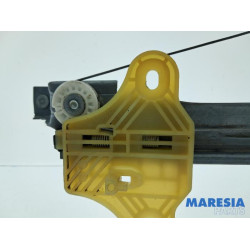 Renault - Captur - Ruitmechaniek 4Deurs links-achter