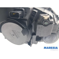 Peugeot - 308 - Headlight, left
