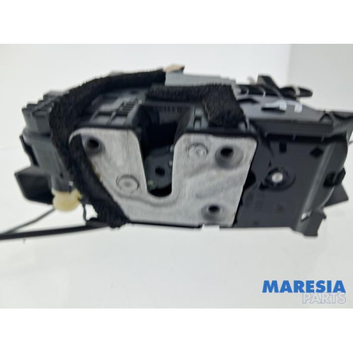 Renault - Trafic - Deurslot Mechaniek 2Deurs links