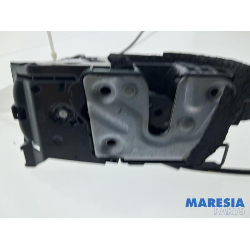 Renault - Trafic - Door lock mechanism 2-door, right