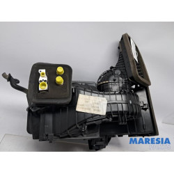 Renault - Twingo - Heater housing