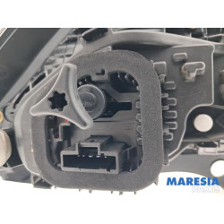 Renault - Twingo - Taillight, left