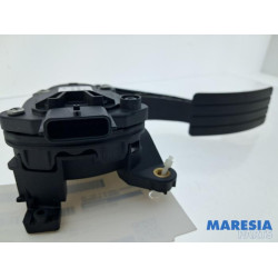 Renault - Twingo - Gaspedal